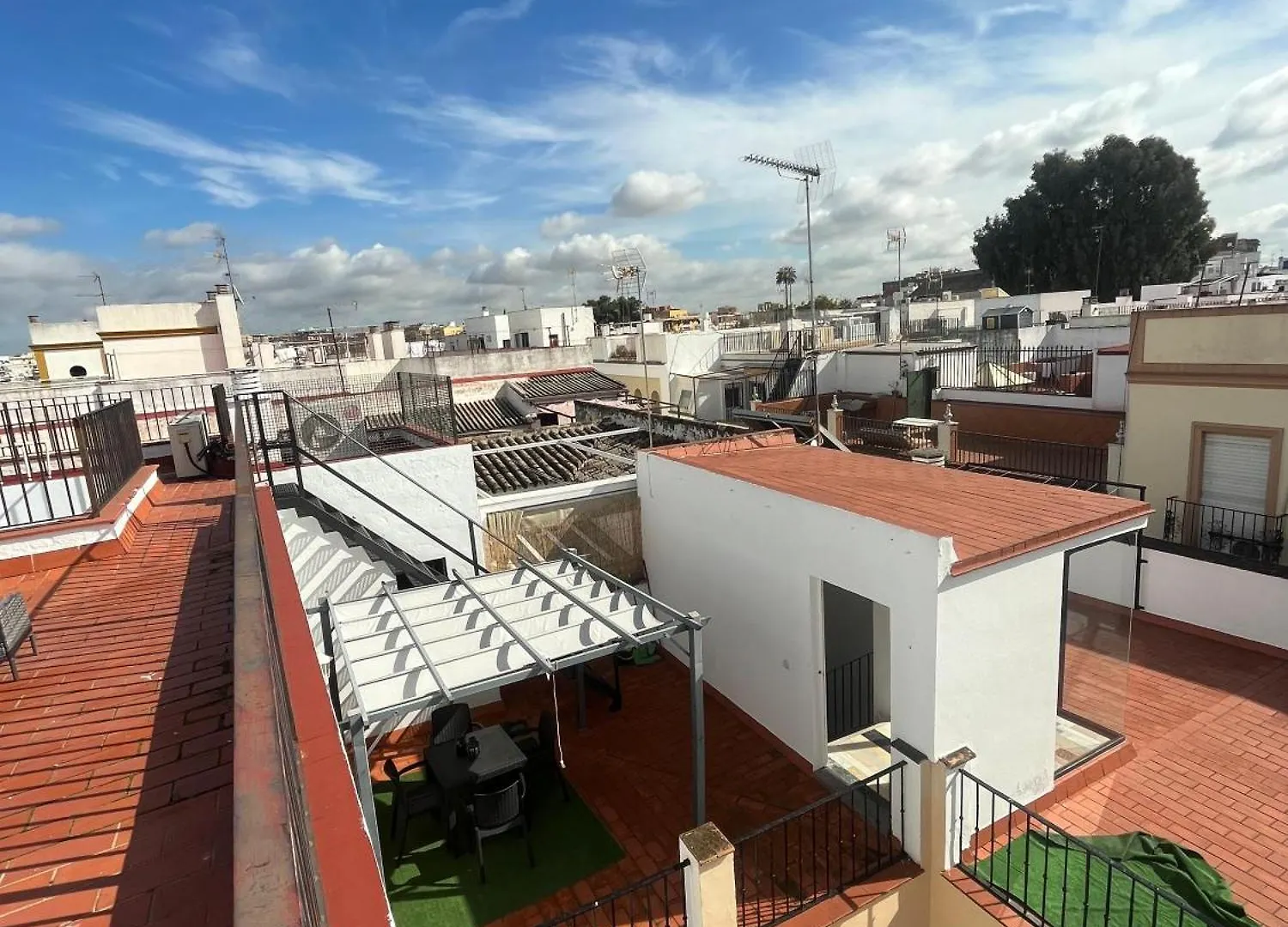 Atico Con Terraza Privada Apartment Seville 0*,